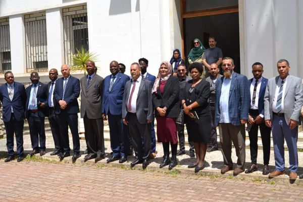 visite-embassade-zimbaboui-249FB61D97-61B9-67AF-5859-5D04068E3492.jpg